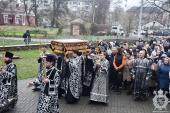 Винесення та чин погребіння святої Плащаниці Господньої у кафедральному соборі Житомира.