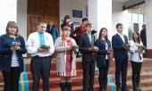 Хто загинув в боротьбі, вічно житиме в наших серцях!