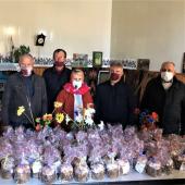 Жителів Семенівської ОТГ: людей поважного віку, самотніх та немічних – привітали з Великоднем і передали освячені паски
