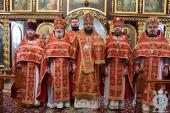 У вівторок Світлої седмиці митрополит Никодим звершив Божественну у Свято-Успенському архієрейському соборі міста Житомира!
