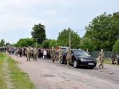У селі Троковичі попрощалися із загиблим захисником України Олексієм Манохіним