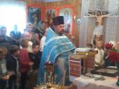 З молитвою і благословенням вступають у новий навчальний рік школярі села Половецького!