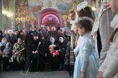 Із світлим Різдвом Христовим архієпископа Никодима привітала громада Свято-Успенського архієрейського собору м. Житомира