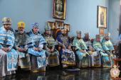 У другий день свята Успіння Пресвятої Богородиці митрополит Никодим очолив літургію в Успенському храмі смт. Романів!