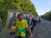Віруючі Житомирської єпархії беруть участь у маштабній хресні ході до Почаївської Лаври!