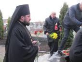 ДУХОВЕНСТВО ЧЕРНЯХІВСЬКОГО БЛАГОЧИНІЯ ПРИНЯЛО УЧАСТЬ У МІТИНГУ – РЕКВІЄМУ ПРИУРОЧЕНОМУ РОКОВИНАМ ГОЛОДОМОРУ В УКРАЇНІ.
