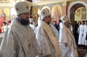 Київ. Архієпископ Никодим взяв участь в заупокійній літургії за спочилим Предстоятелем УПЦ!