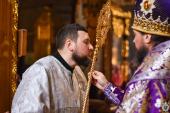Неділя Хрестопоклонна. Митрополит Никодим звершив священицьку та дияконську хіротонії!