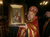 У переддень свята святої великомучениці Варвари духовенство і віруючі Бердичівського благочиння зустріли ковчег із її нетлінними мощами