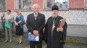 Благочинний благословив гімназистів і їхніх вчителів.